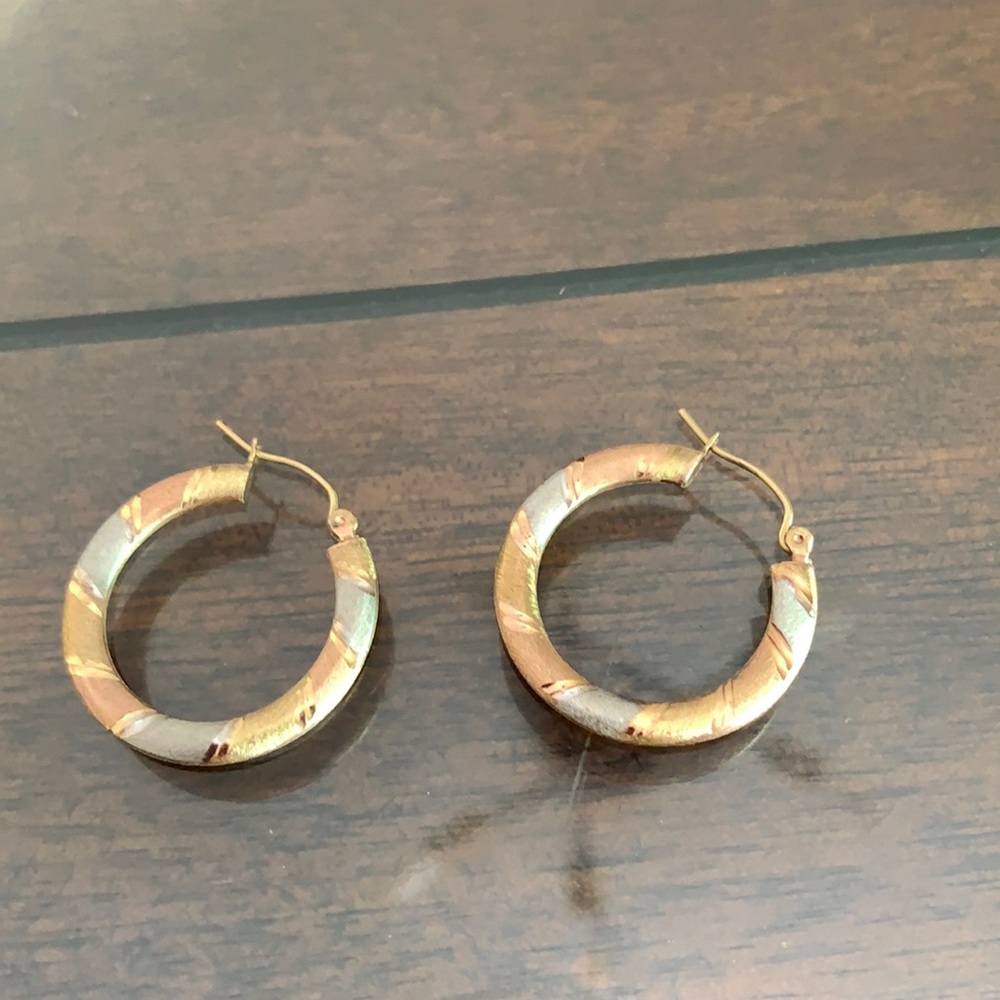 10K Tricolor Hoops